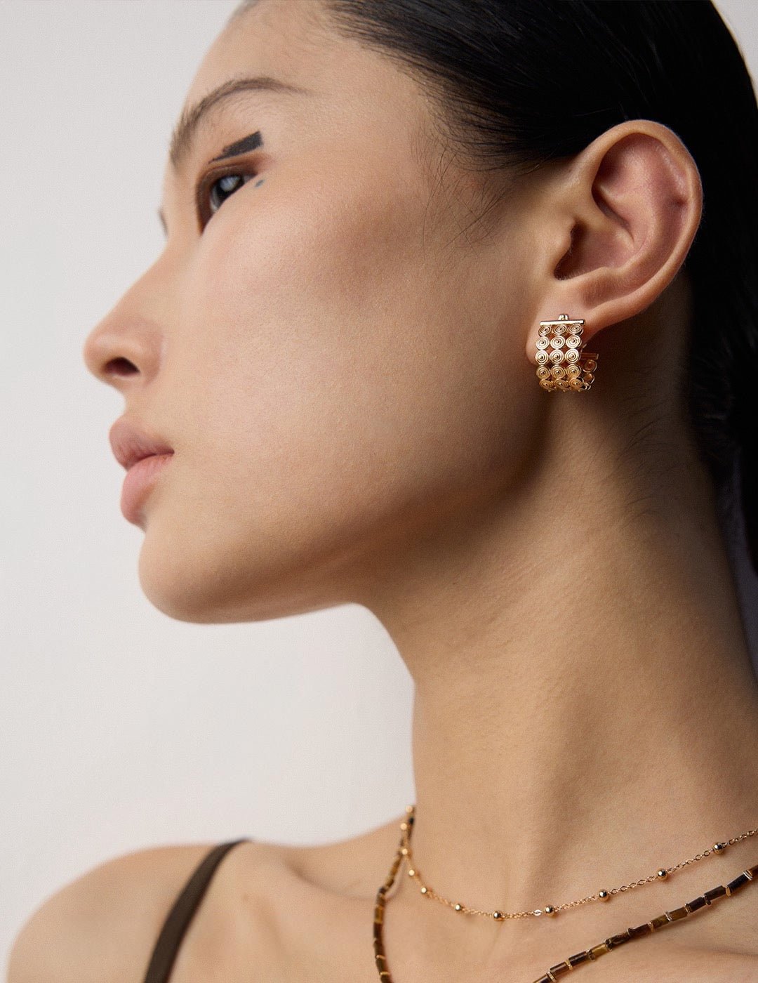 Aurelia Oval - Lierah