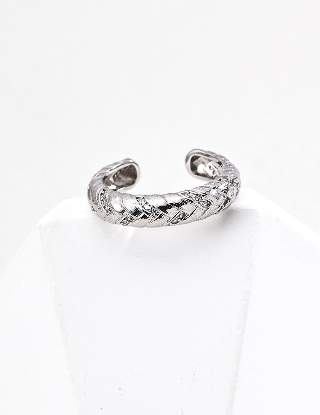 Crosswind Gleam - Lierah