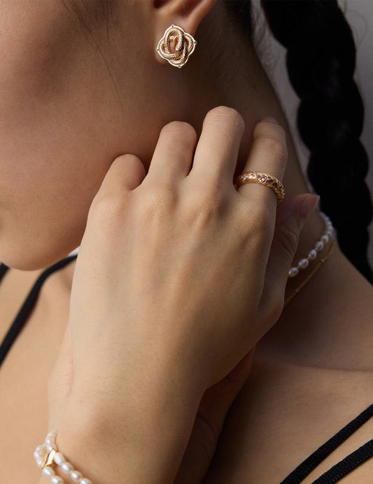 Crosswind Gleam - Lierah