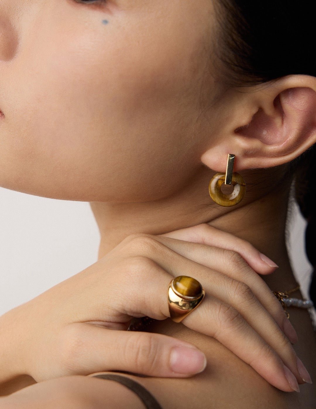 Golden Orbit - Lierah