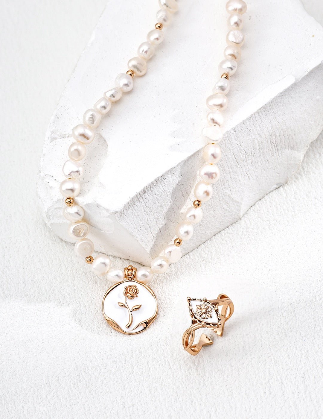 Ivory Bloom - Lierah