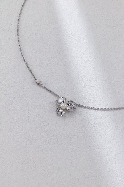 Lustre Bloom - Lierah