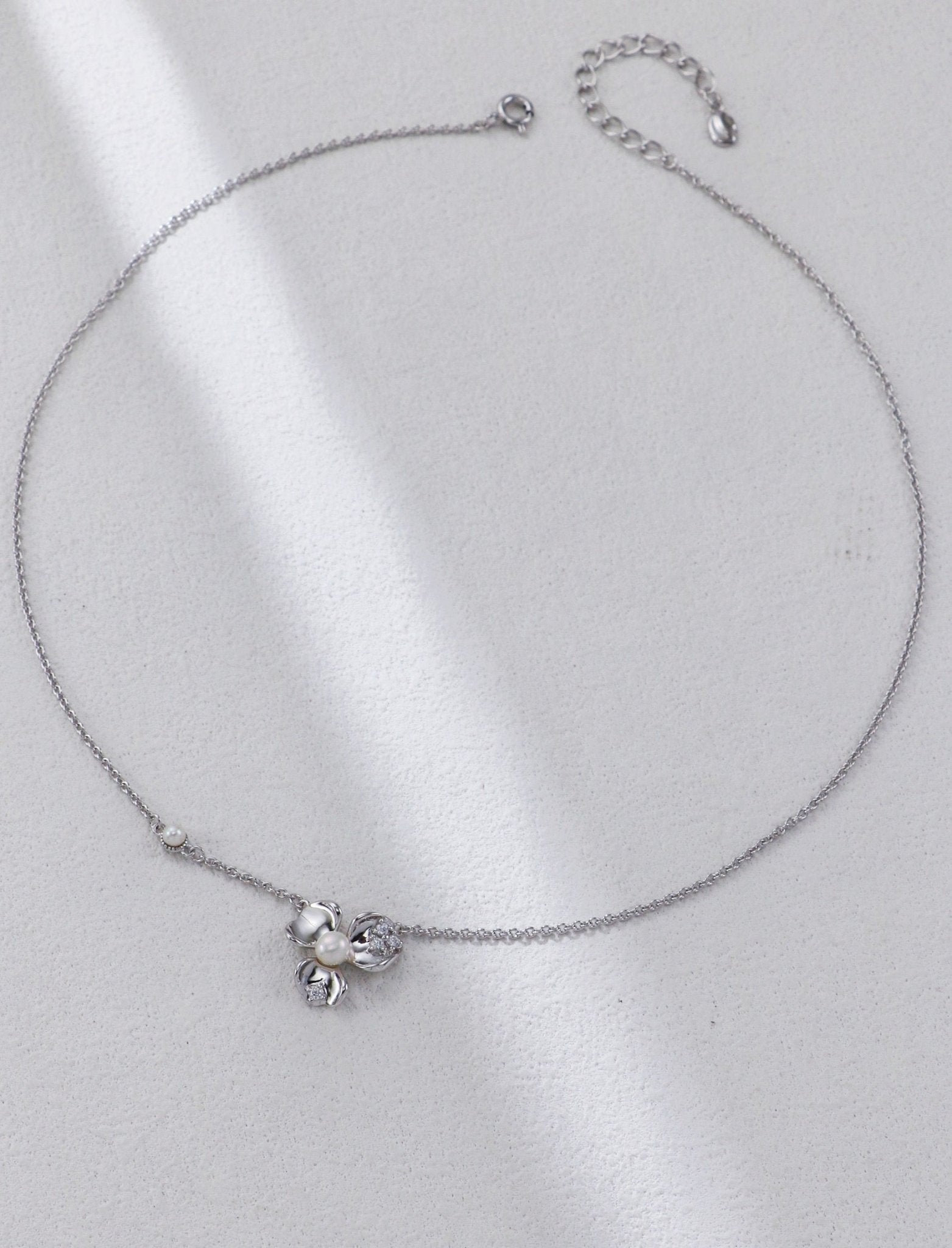 Lustre Bloom - Lierah