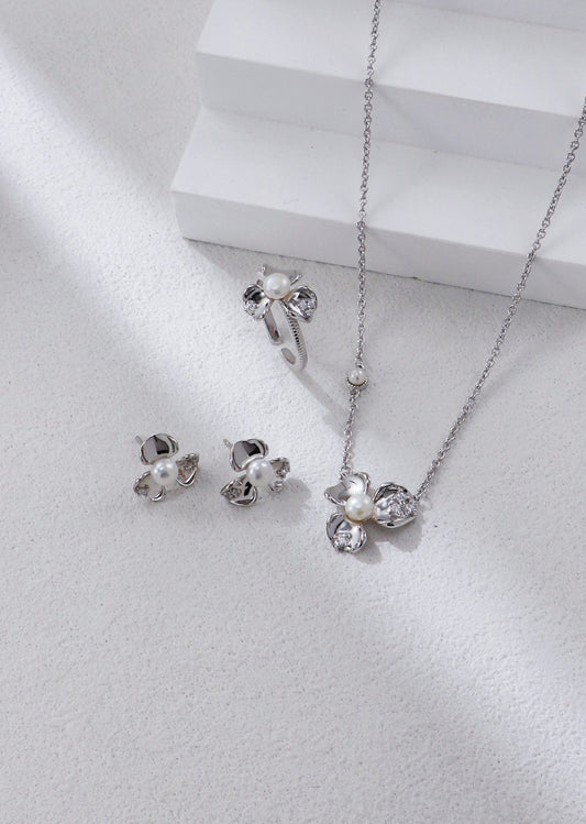 Lustre Bloom - Lierah