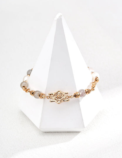 Moonlit Muse - Lierah