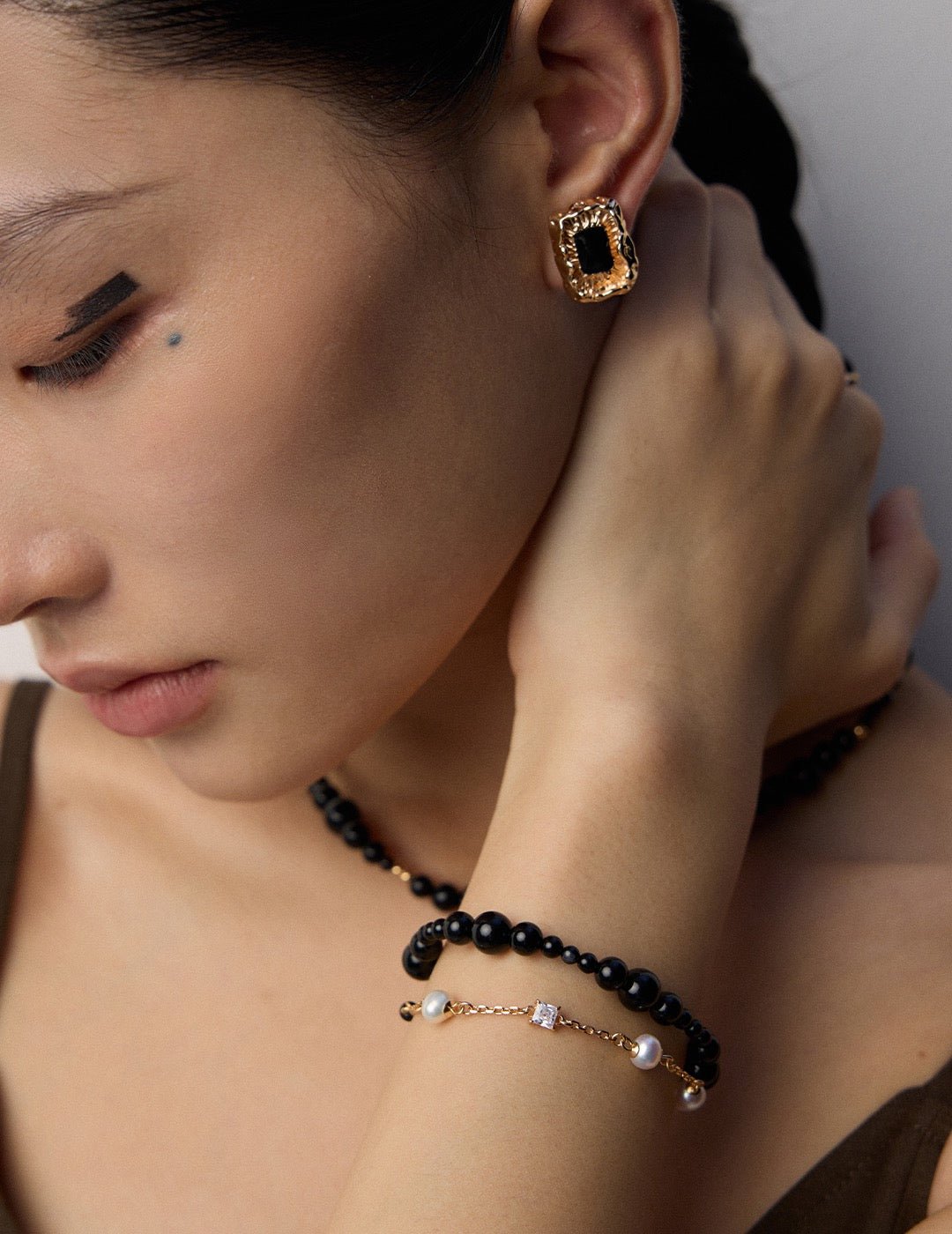 Obsidian Frame - Lierah