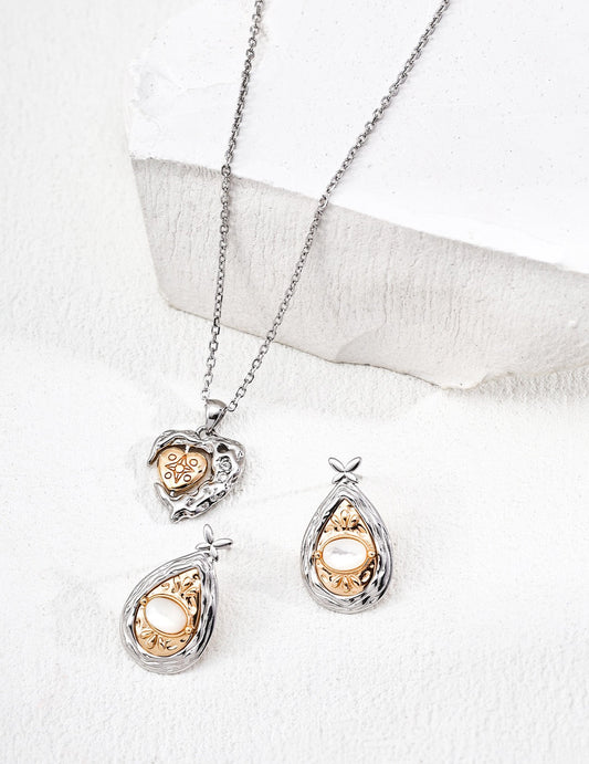 Radiant Heart - Two-Tone Pendant Necklace - Earrings | Lierah
