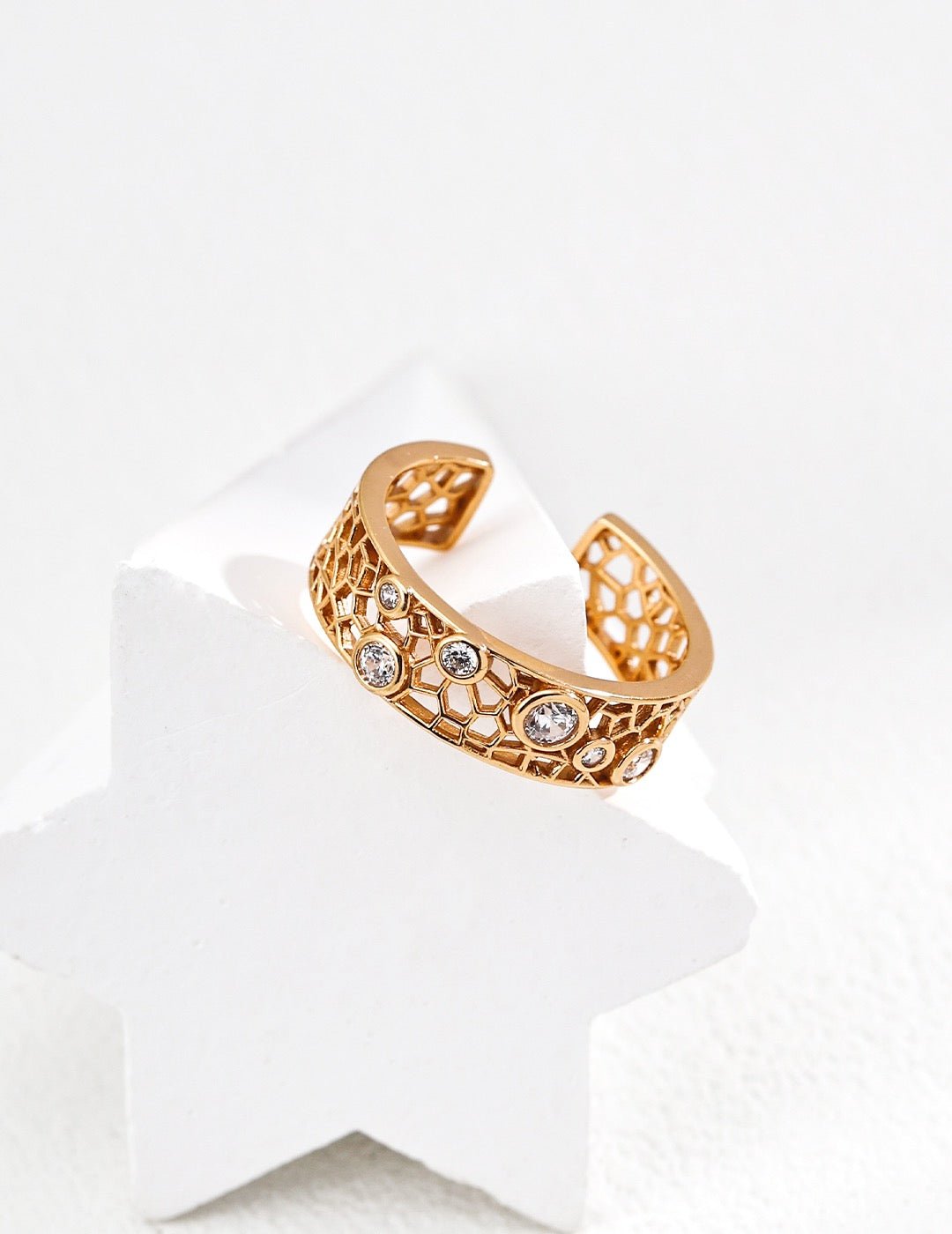 Radiant Lattice - Lierah