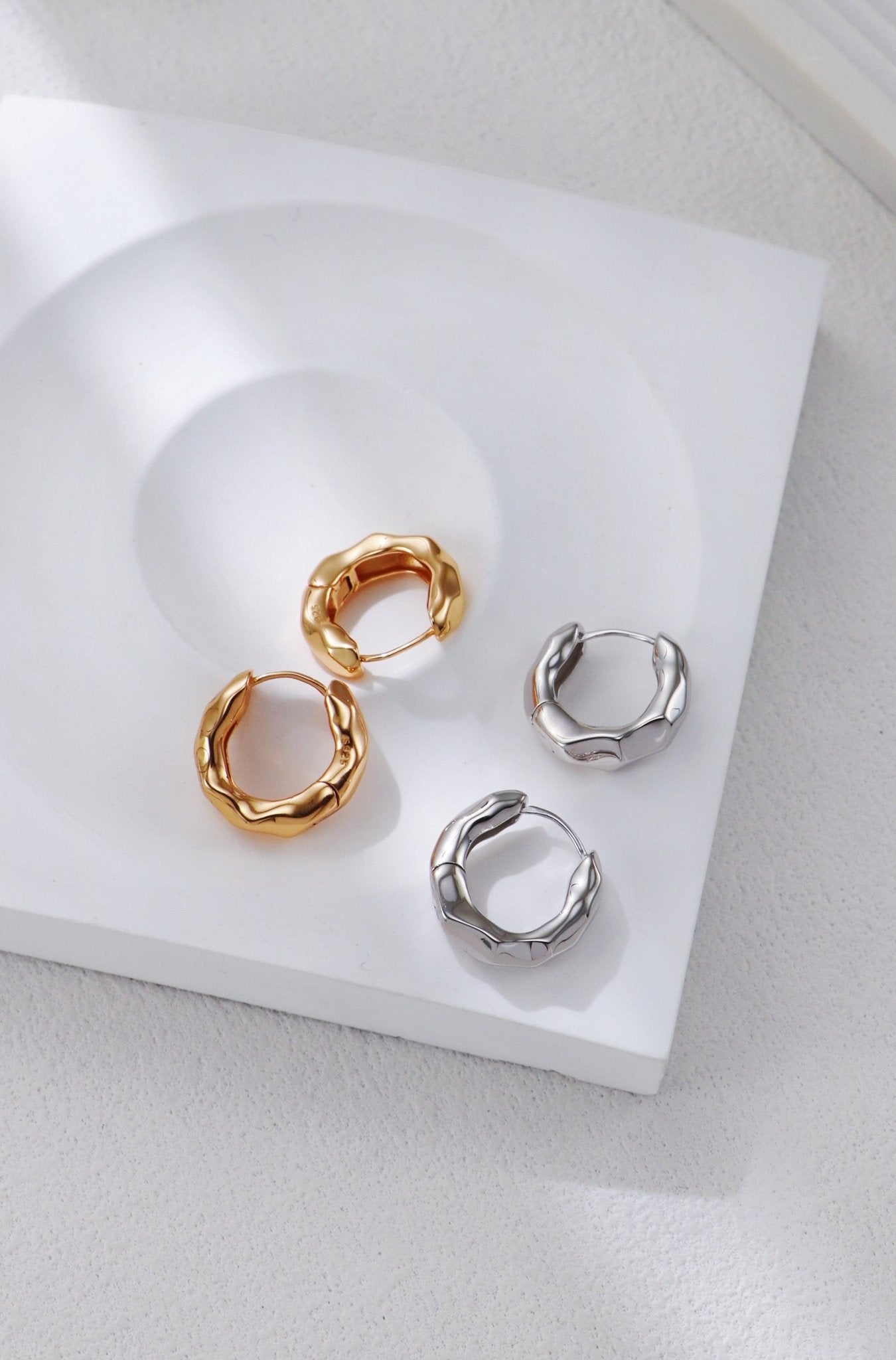 Sculpted Hoop - Lierah