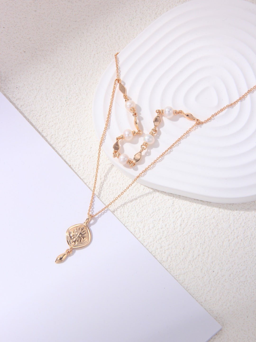 Twilight Emblem - Lierah